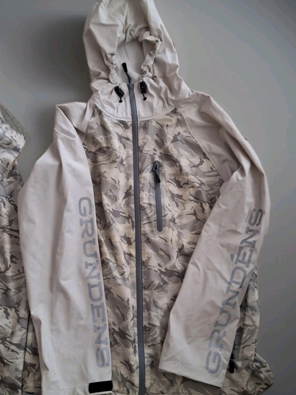 Grundens Neptune Waterproof Fishing Suit Set Mens M Refraction Camo Jacket EUC - Picture 3 of 14